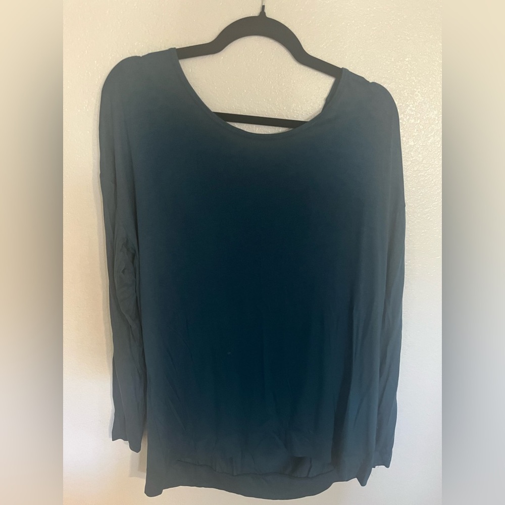 GAIAM Women's Deep Blue Long Sleeve Top